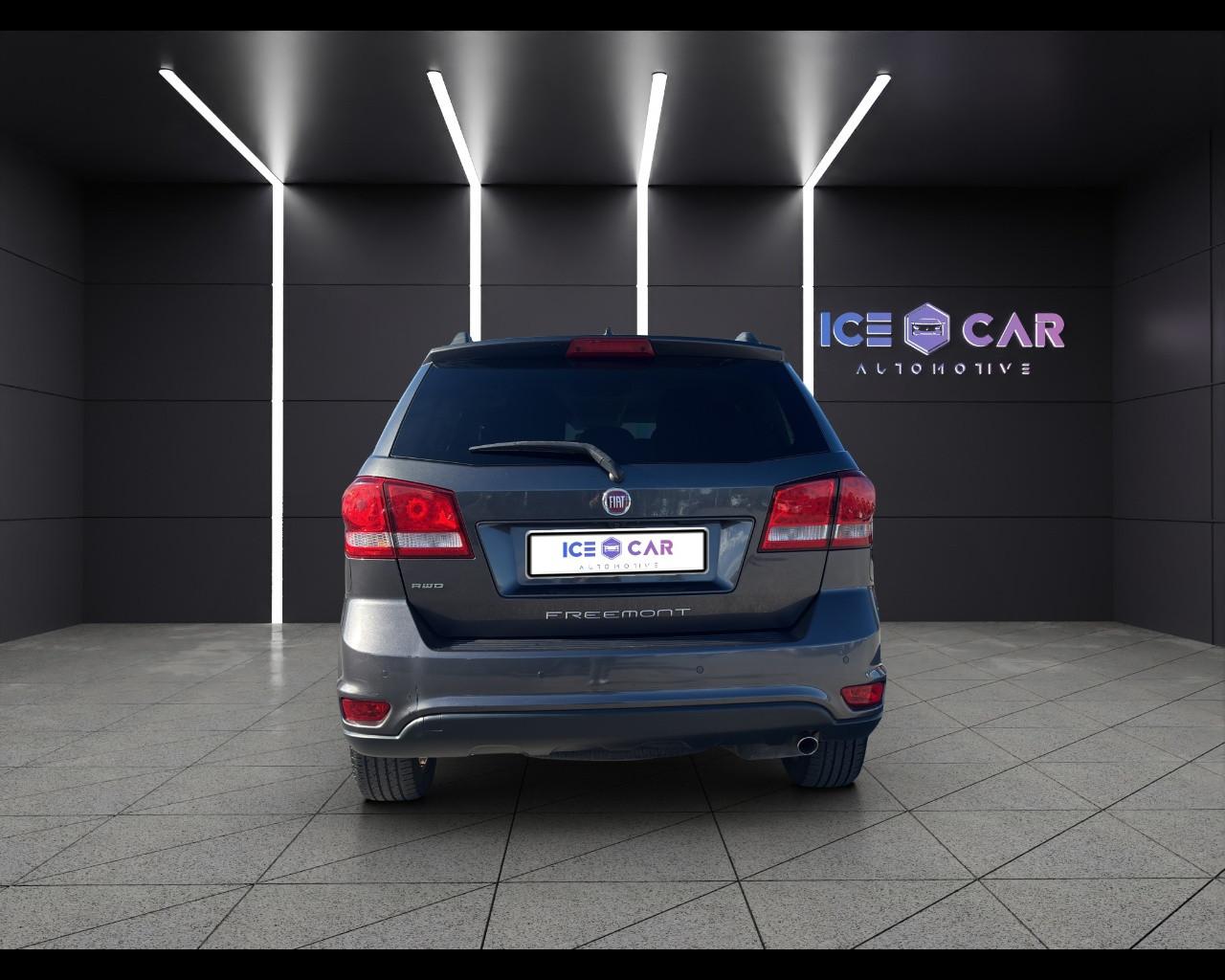 FIAT Freemont 2.0 Mjt 170 CV 4x4 aut. Lounge 7 POSTI!
