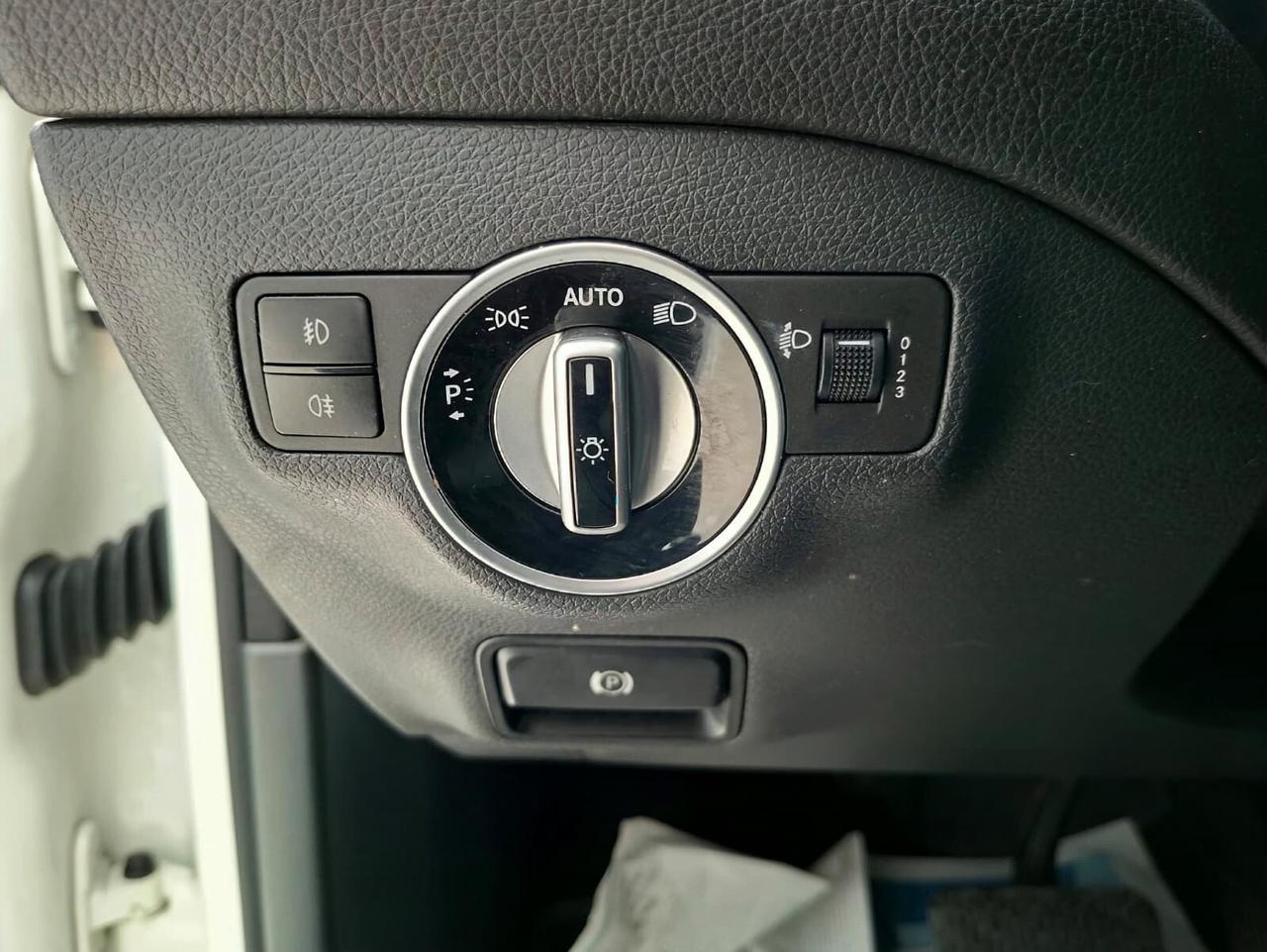Mercedes CLA 200d S.W. 2.1 136cv Automatic Executive 2015