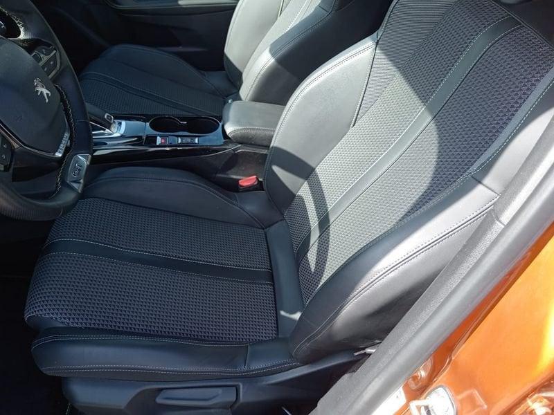 Peugeot 2008 PureTech 130 EAT8 GT S&S aut.