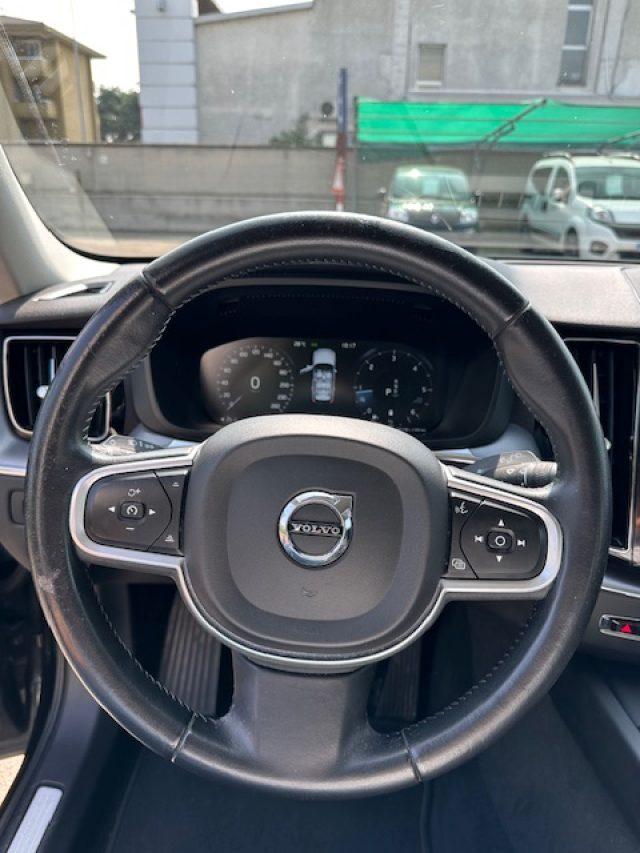 VOLVO XC60 B4 (d) AWD Geartronic Business