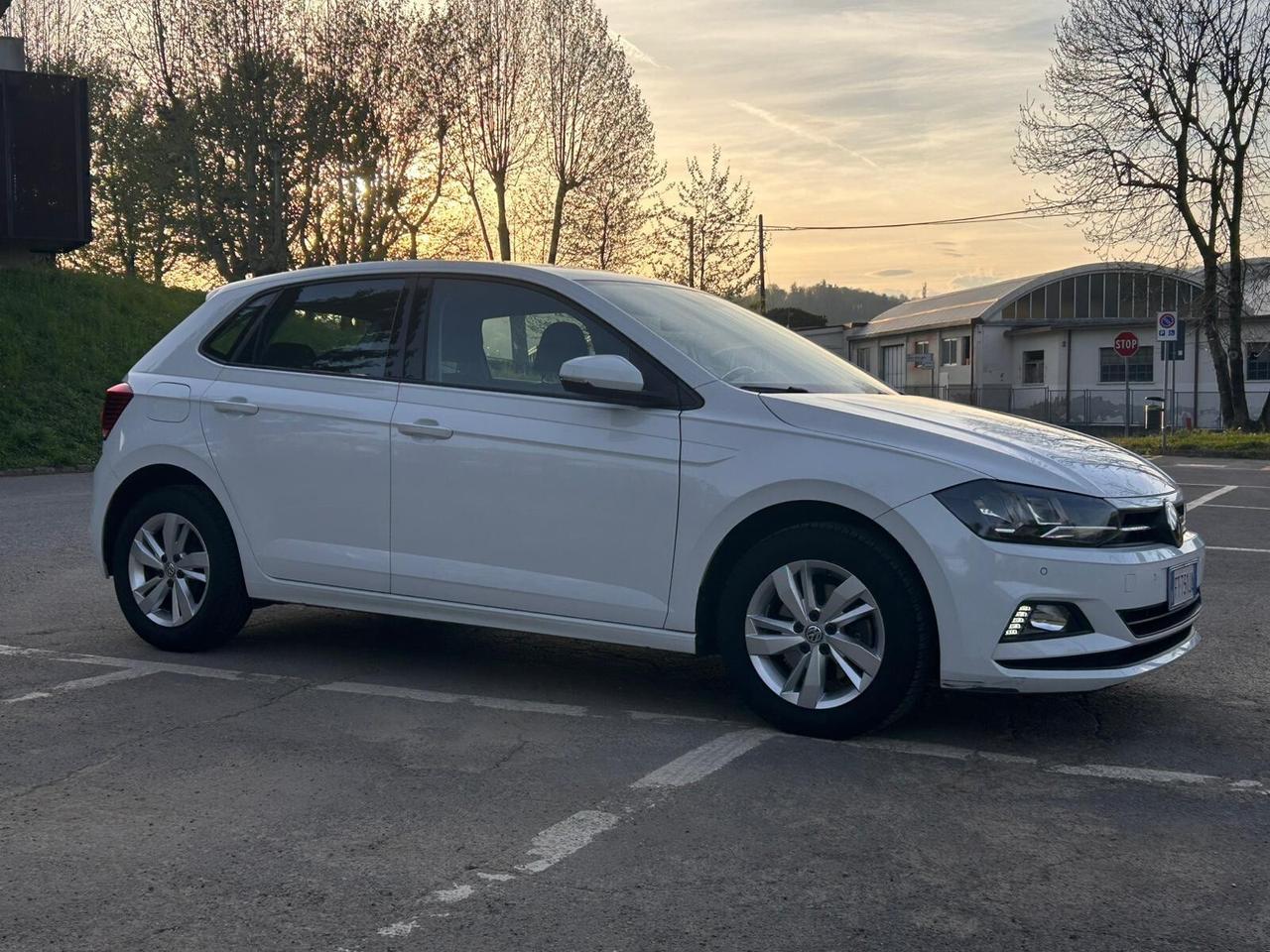 Volkswagen Polo 1.6 TDI 95 CV Highline BlueMotion – Navi – Clima Auto – Euro6 – OK Neopatentati
