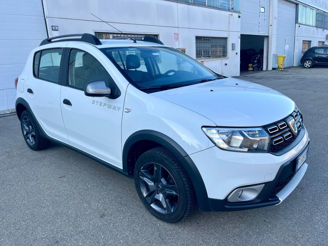 Dacia Sandero Stepway 0.9TurboGPL 2017 138.000km euro 6b perfetta