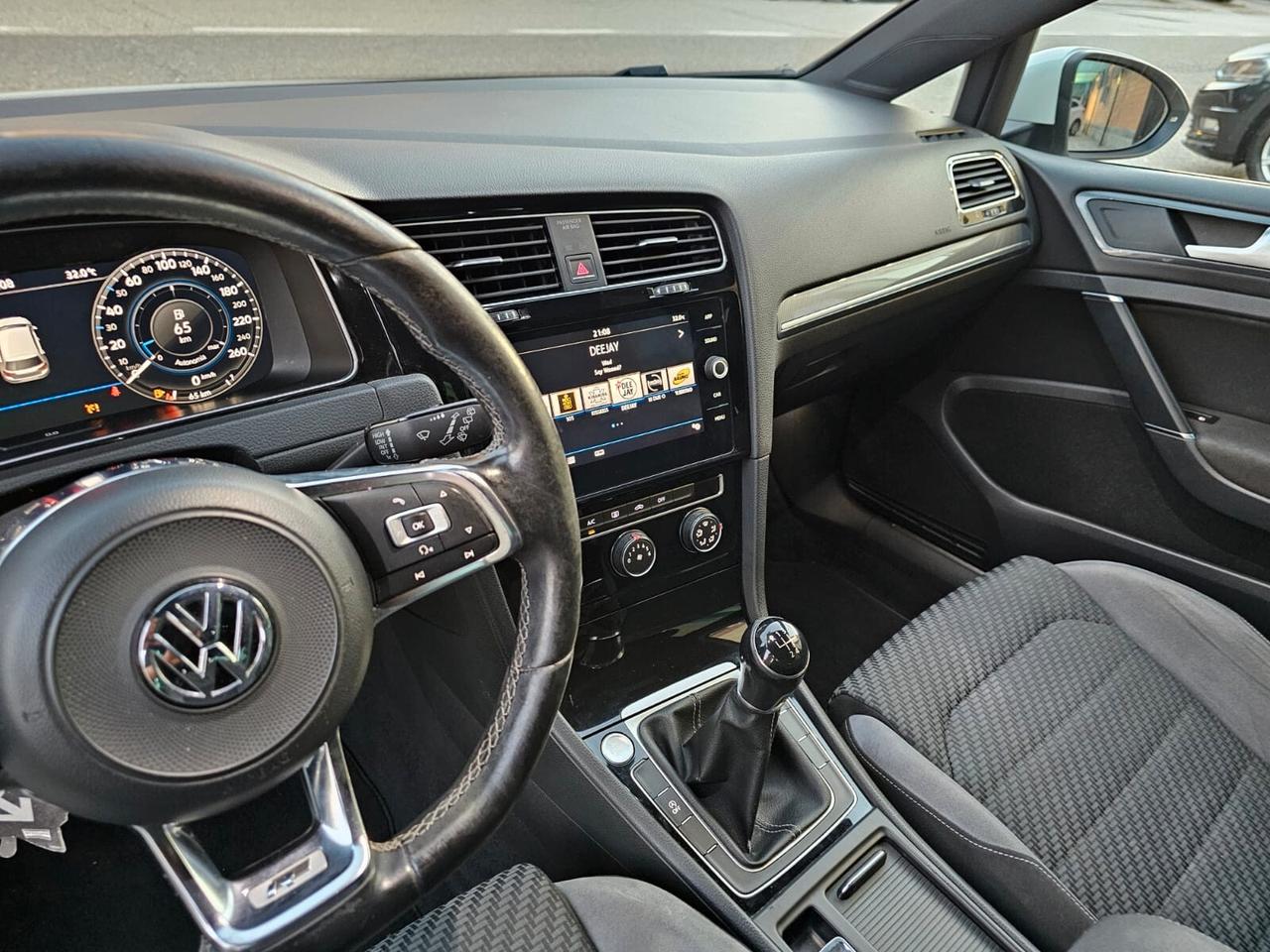 Volkswagen Golf 7.5 1.6 TDI 115cv R-Line*Bi-Xeno*Cockpit*Euro6*
