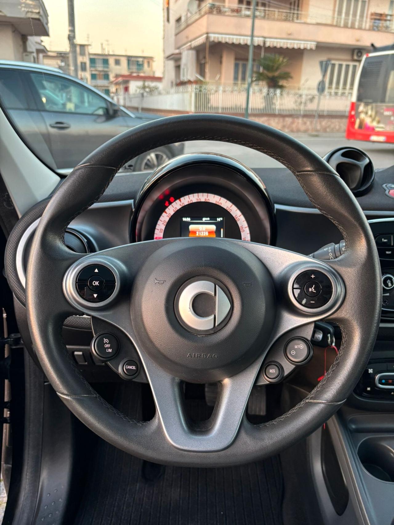 Smart ForFour 70 1.0 Youngster