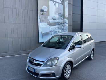 Opel Zafira 1.6 16V Twinport Cosmo