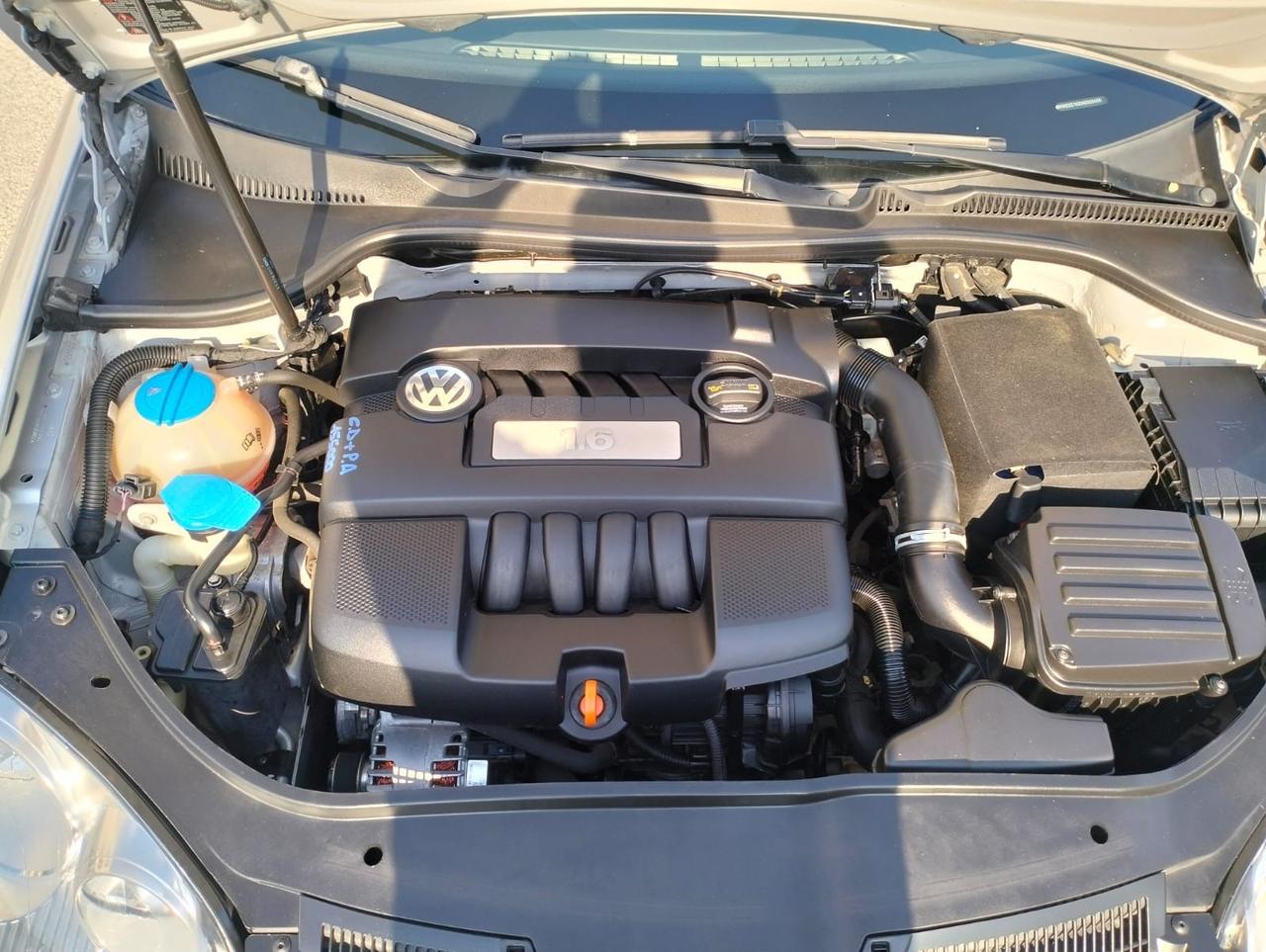 Volkswagen Golf Var. 1.6 Comfortline