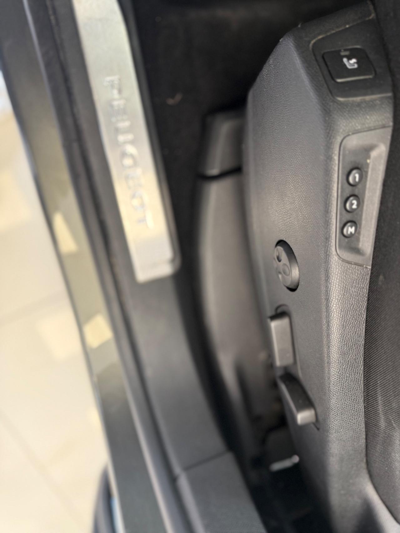 Peugeot 3008 MODELLO GT, TETTO APRIBILE,VIRTUAL COCKPIT.TELECAMERA, INTERNI IN PELLE,APPLE CARPLAY