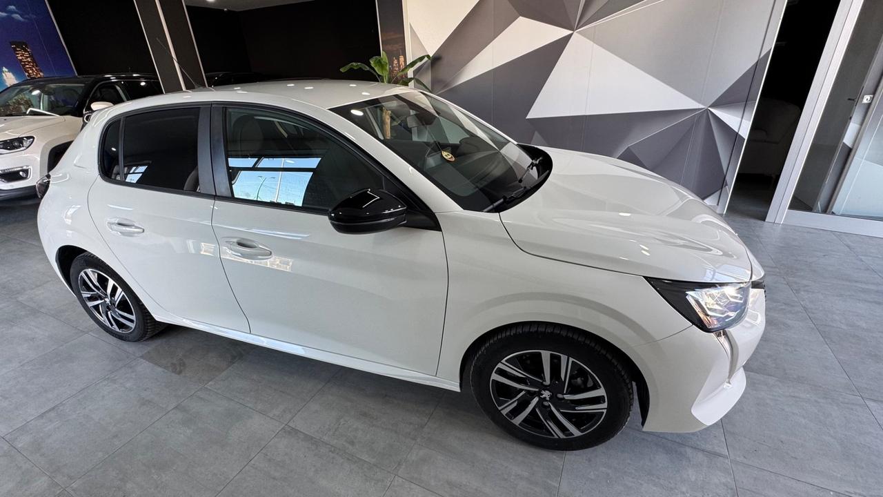 Peugeot 208 PureTech 75 Allure-64.000 km