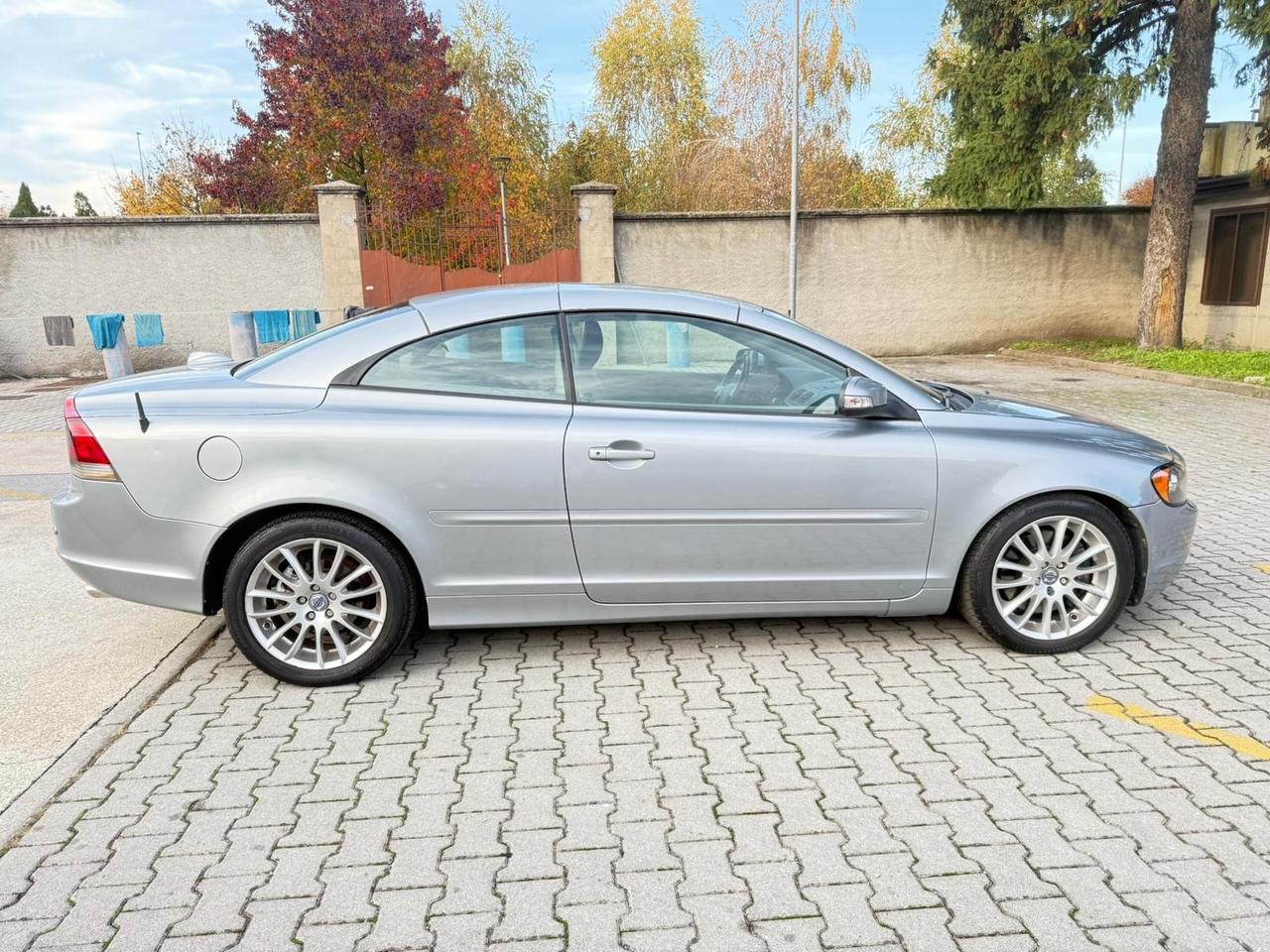 Volvo C70 2.4 D5 20V cabrio