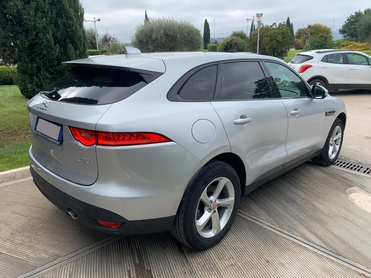 Jaguar F-Pace 2.0 D 240 CV AWD aut. Prestige