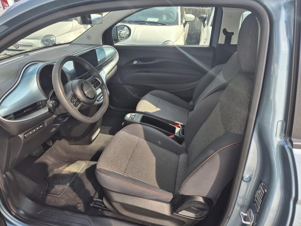 Fiat 500e 42 kWh Icon