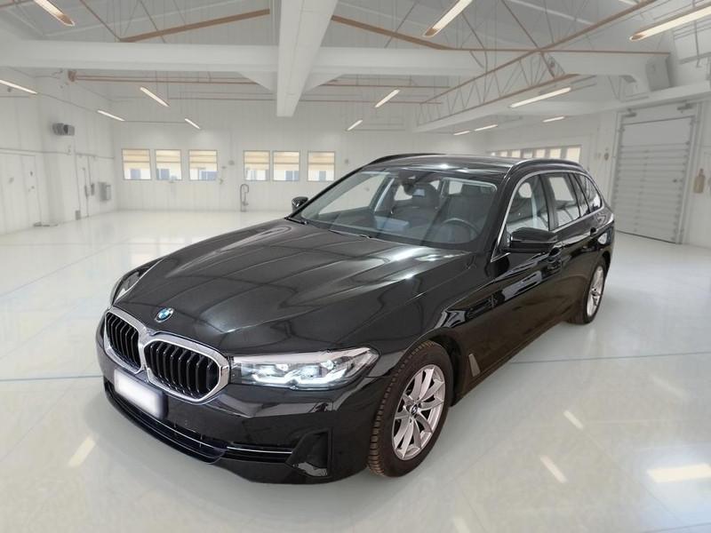 BMW 518 48V Business Touring Autom.