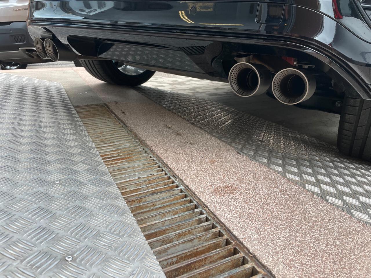 Volkswagen T-Roc R 2.0 TSI DSG 4MOTION AKRAPOVIC'