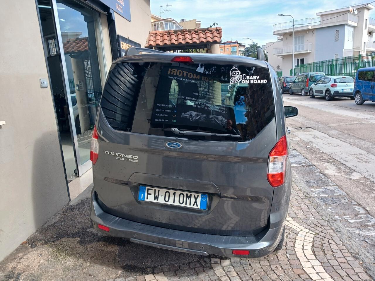 Ford Tourneo Courier 1.0 EcoBoost 100 CV Sport