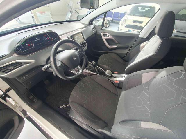 PEUGEOT 2008 1.4 HDi 68CV