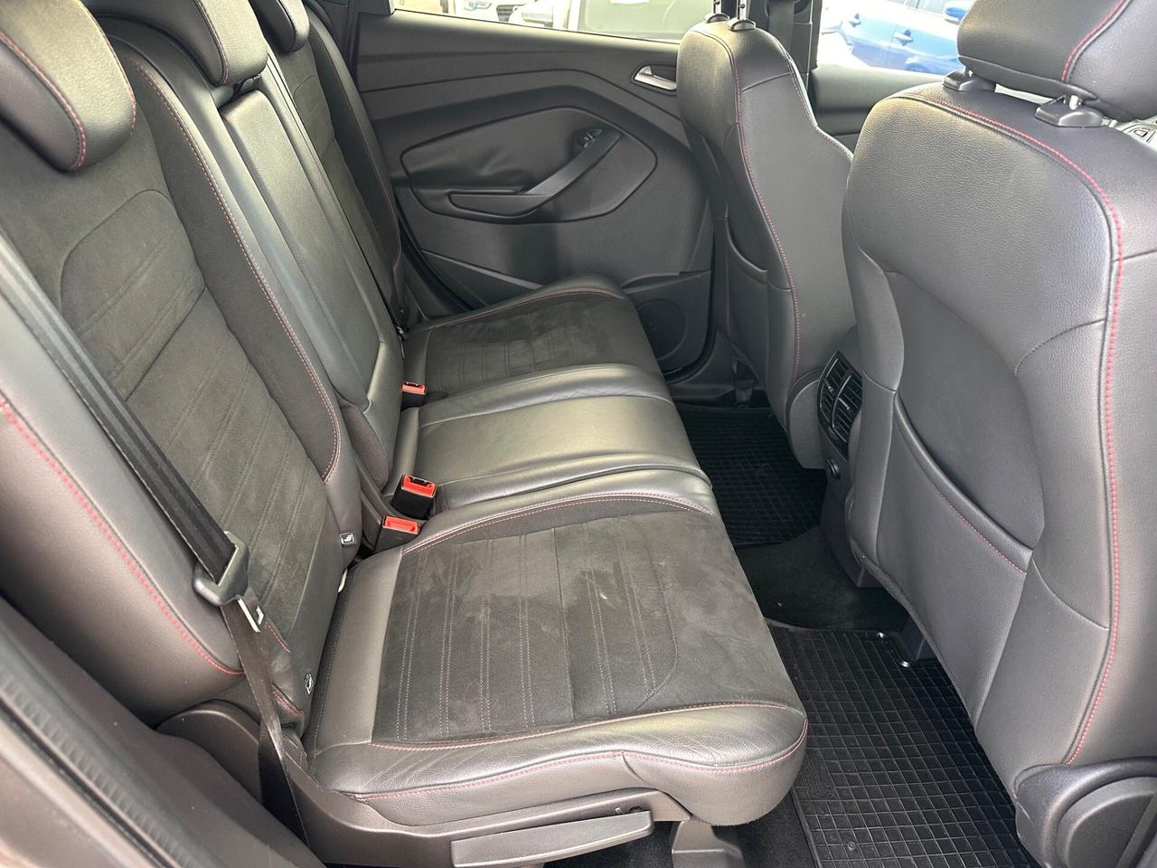 Ford Kuga 2018 2.0 TDCI 150 CV AUT. 4WD ST-Line
