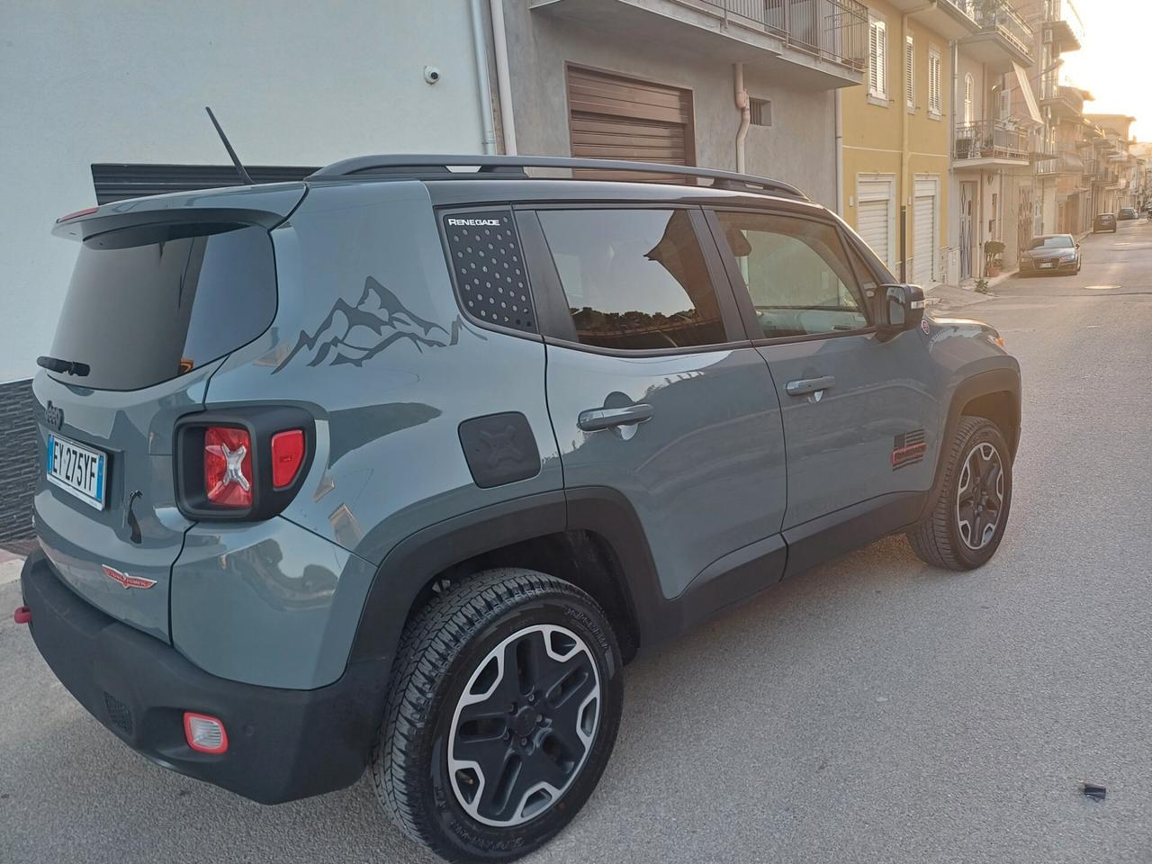 Jeep Renegade 2.0 Mjt 170CV 4WD Active Drive Low Trailhawk