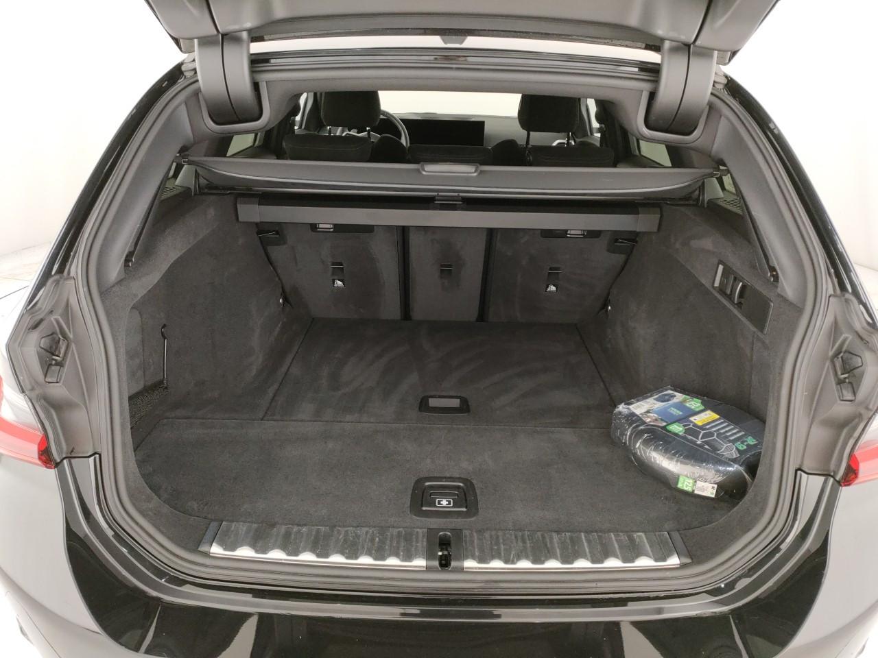 BMW 320d Touring mhev 48V MSport auto