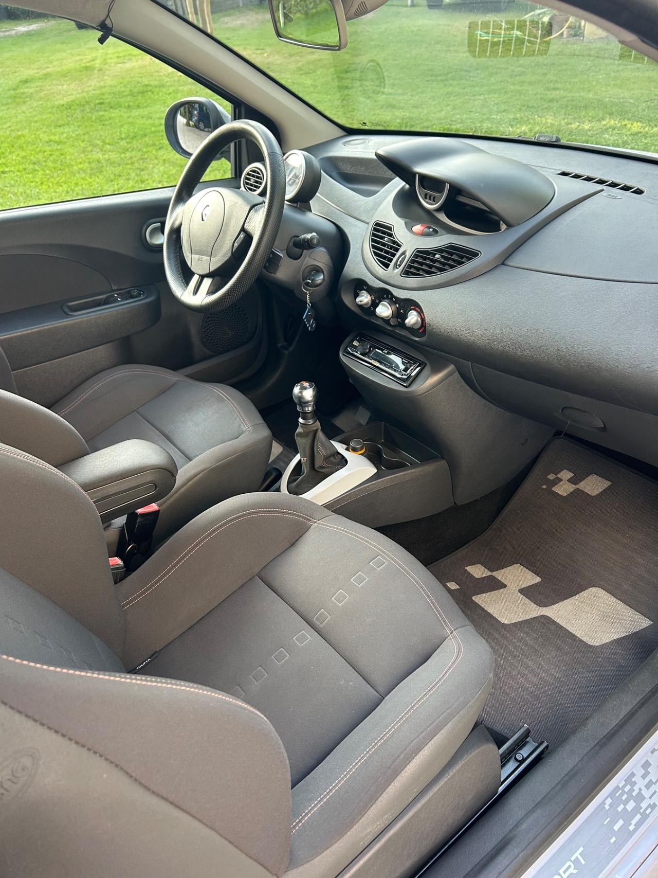 Renault Twingo 1.6 16V RS CUP