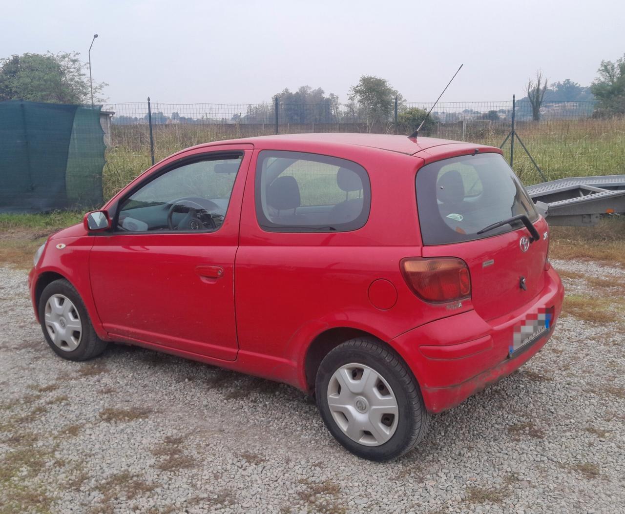 Toyota Yaris 1.0i 16V cat 3 porte