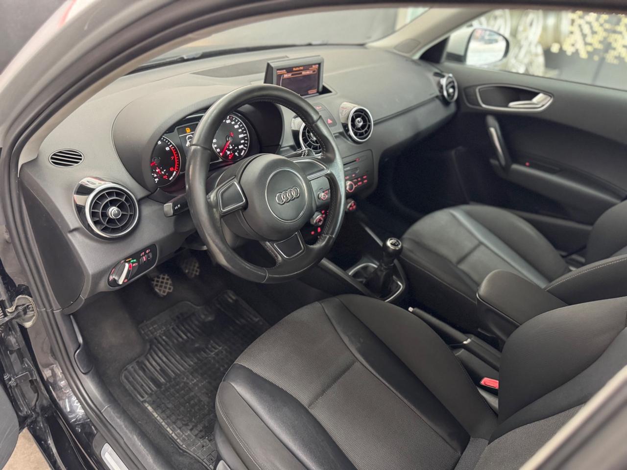Audi A1 1.2 Benzina TFSI 5Porte ADATTA NEOPATENTATI