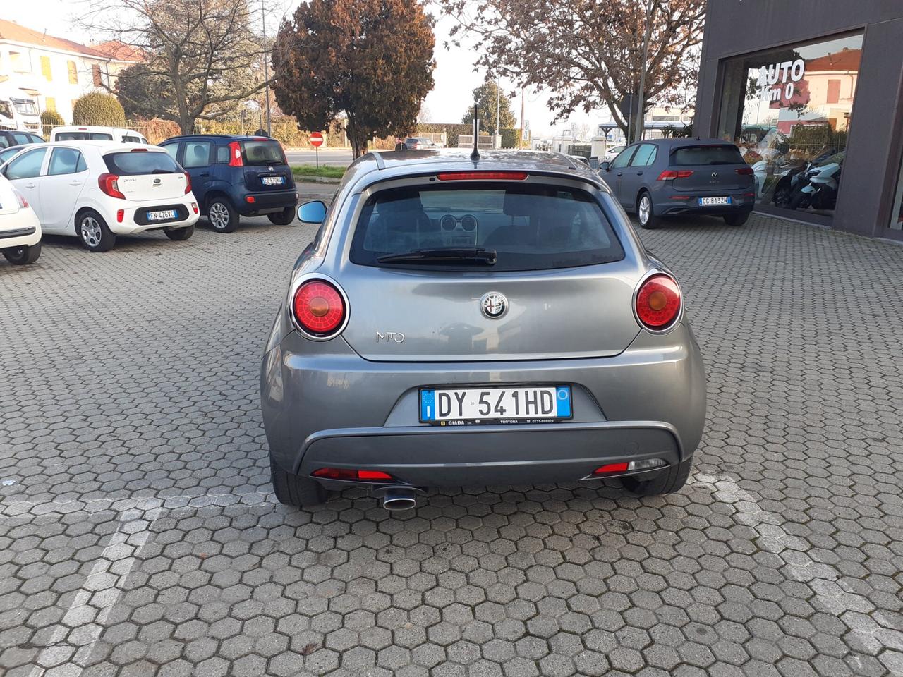 Alfa Romeo MiTo 1.6 JTDm 16V Distinctive Sport Pack