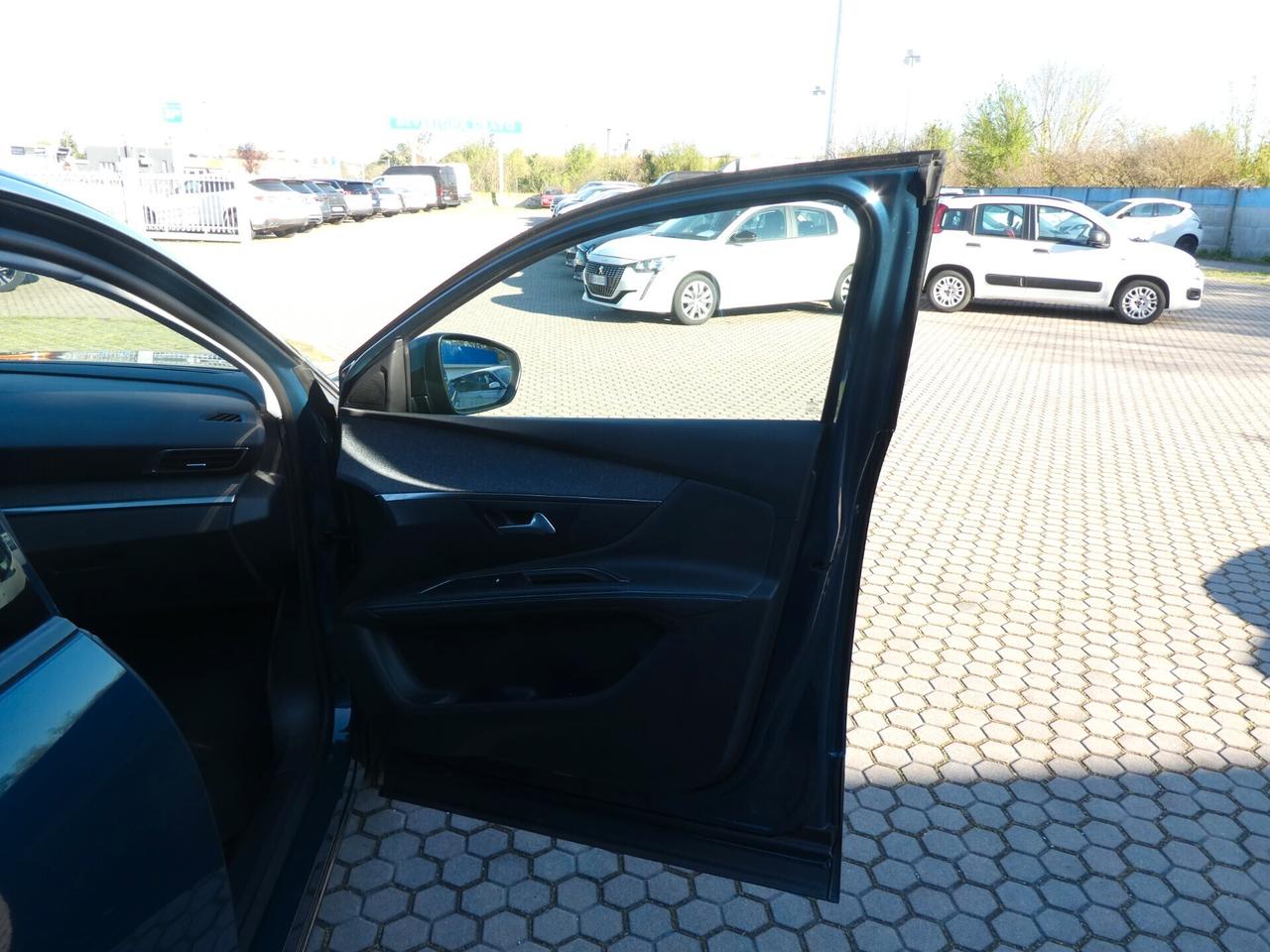 Peugeot 5008 BlueHDi 130 S&S Allure Pack