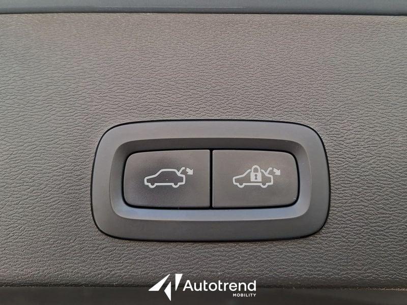 Volvo XC40 Recharge T5 180+82 CV Twin Engine Plug-In Hybrid Automatica Business Plus