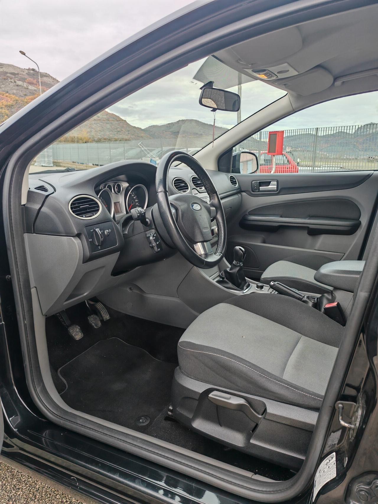 Ford Focus 1.6 TDCi (110CV) 5p. Tit. DPF