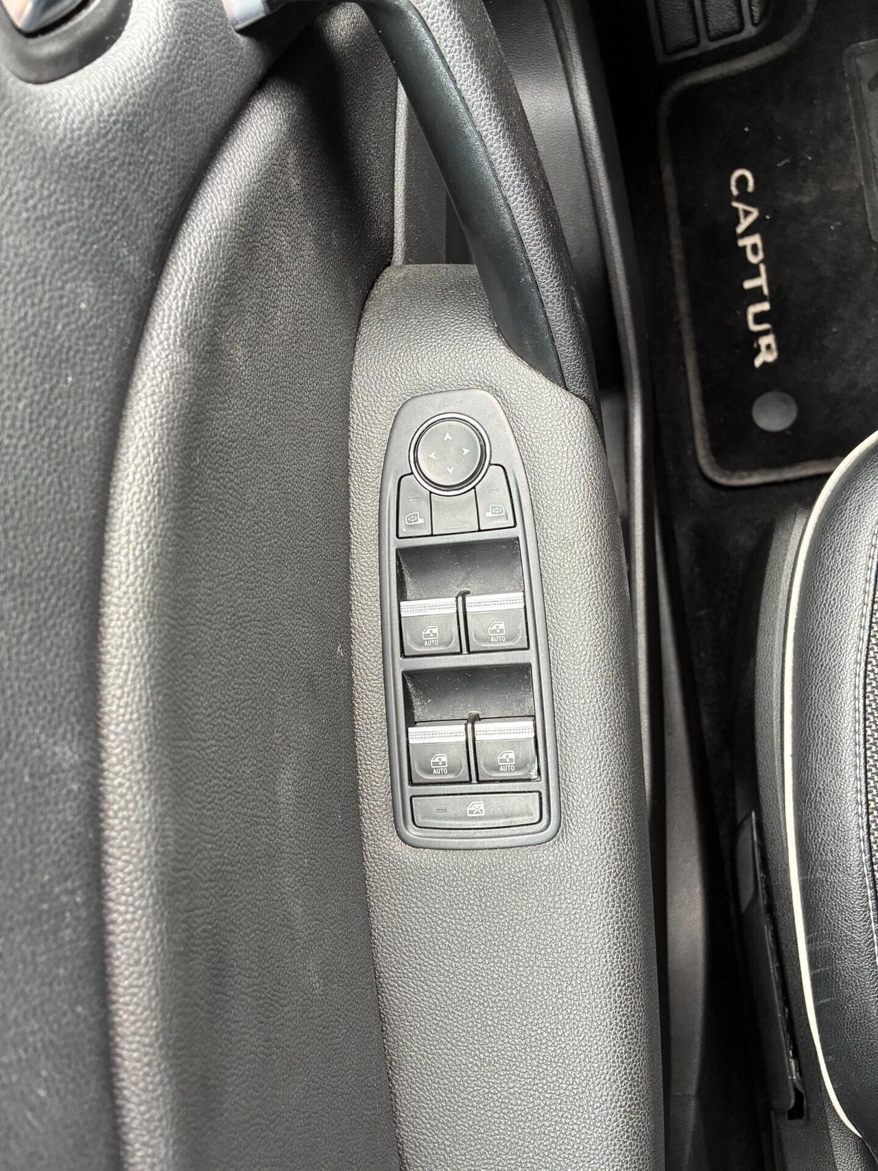 Renault Captur Full Hybrid E-Tech 145 CV Intens