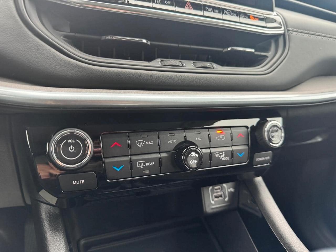 Jeep Compass 1.6 MJET 130CV 6M -AUTOCARRO-LIMITED-