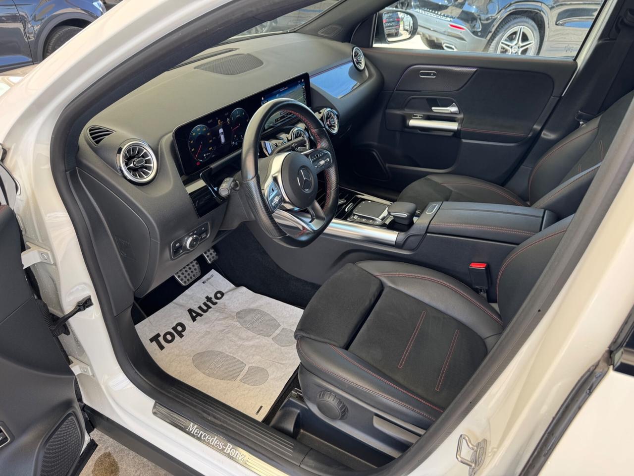 MERCEDES-BENZ GLA 180 d AUTOMATIC. PREMIUM AMG -MY23