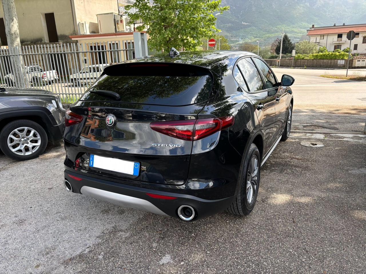 Alfa Romeo Stelvio 2.2 Turbodiesel 160 CV AT8 RWD Business