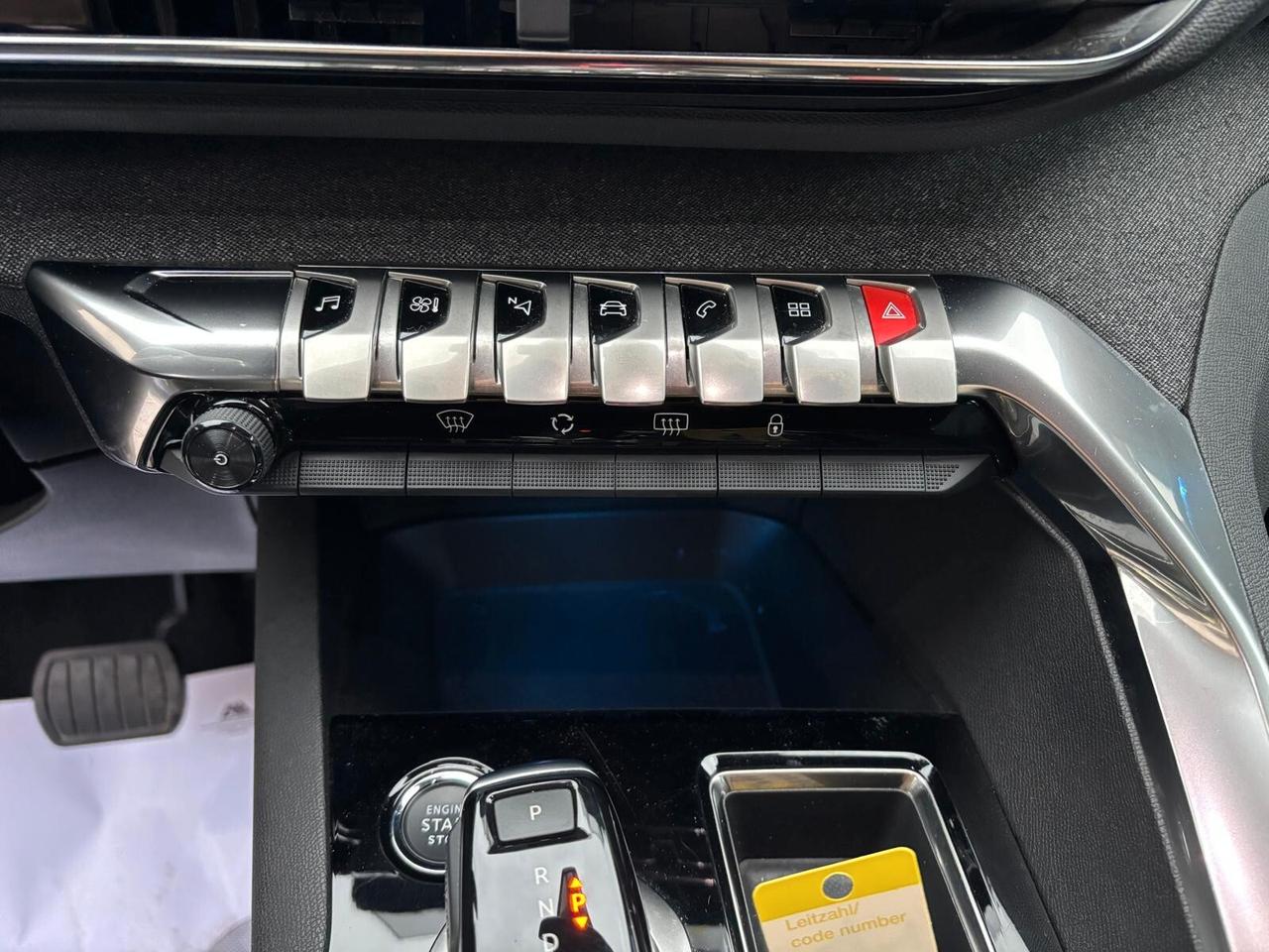 Peugeot 3008 HDi 1.5/130 CV EAT8 Allure