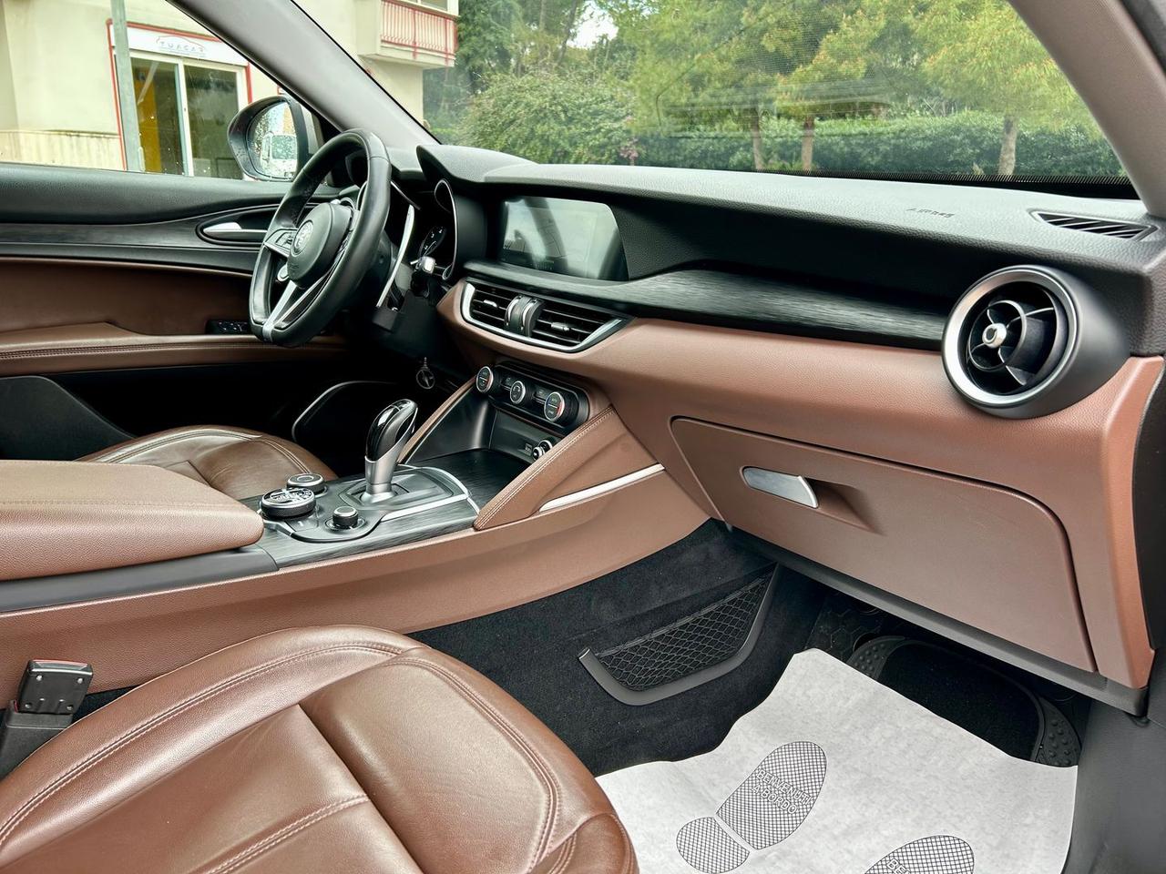 Alfa Romeo Stelvio 2.2 Executive #10009