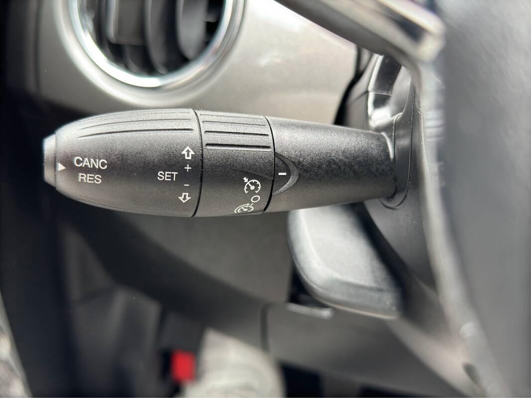 Fiat 500 1.0 hybrid Lounge 70cv con CarPlay