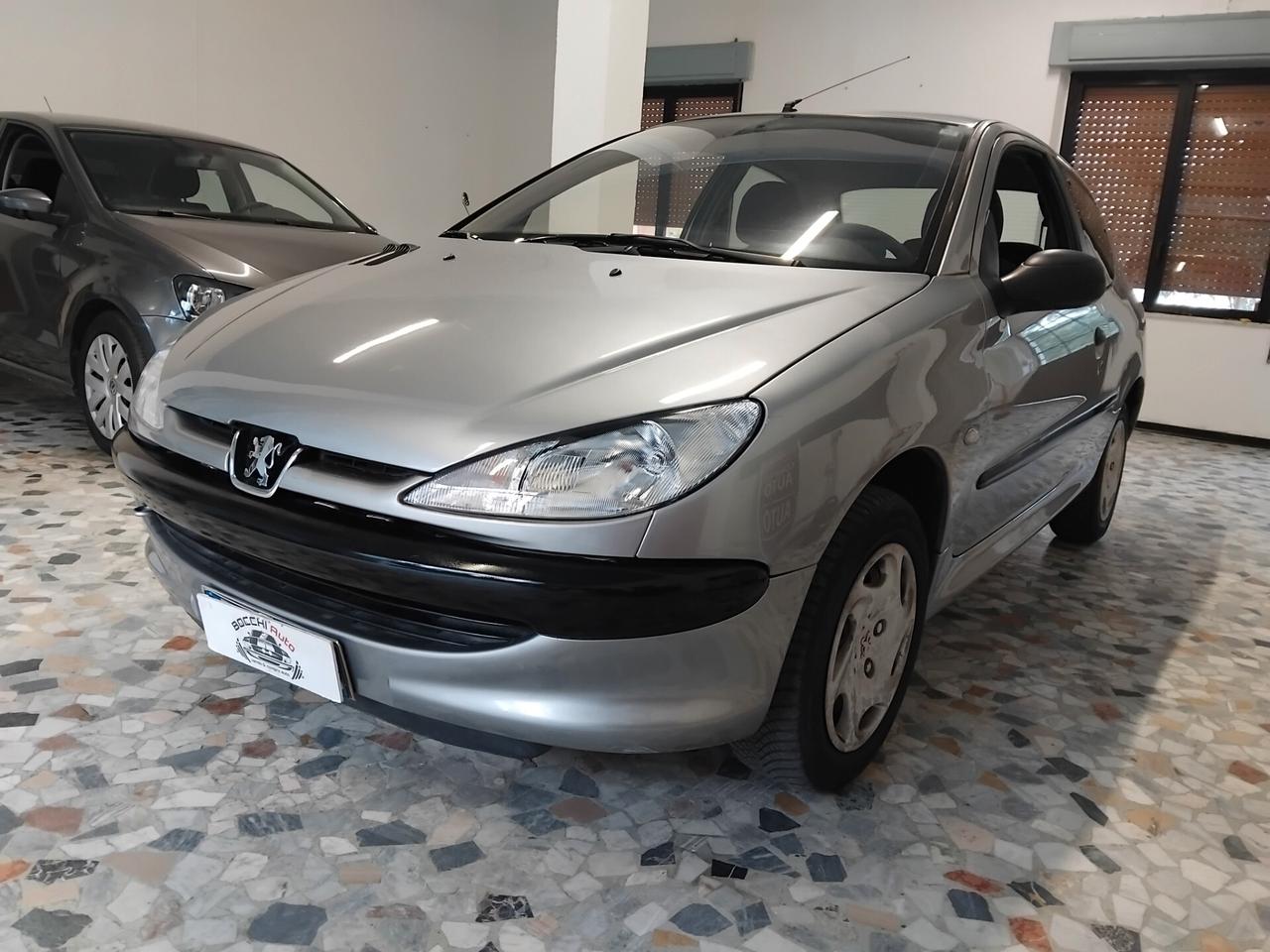 Peugeot 206 1.1 3p. XR