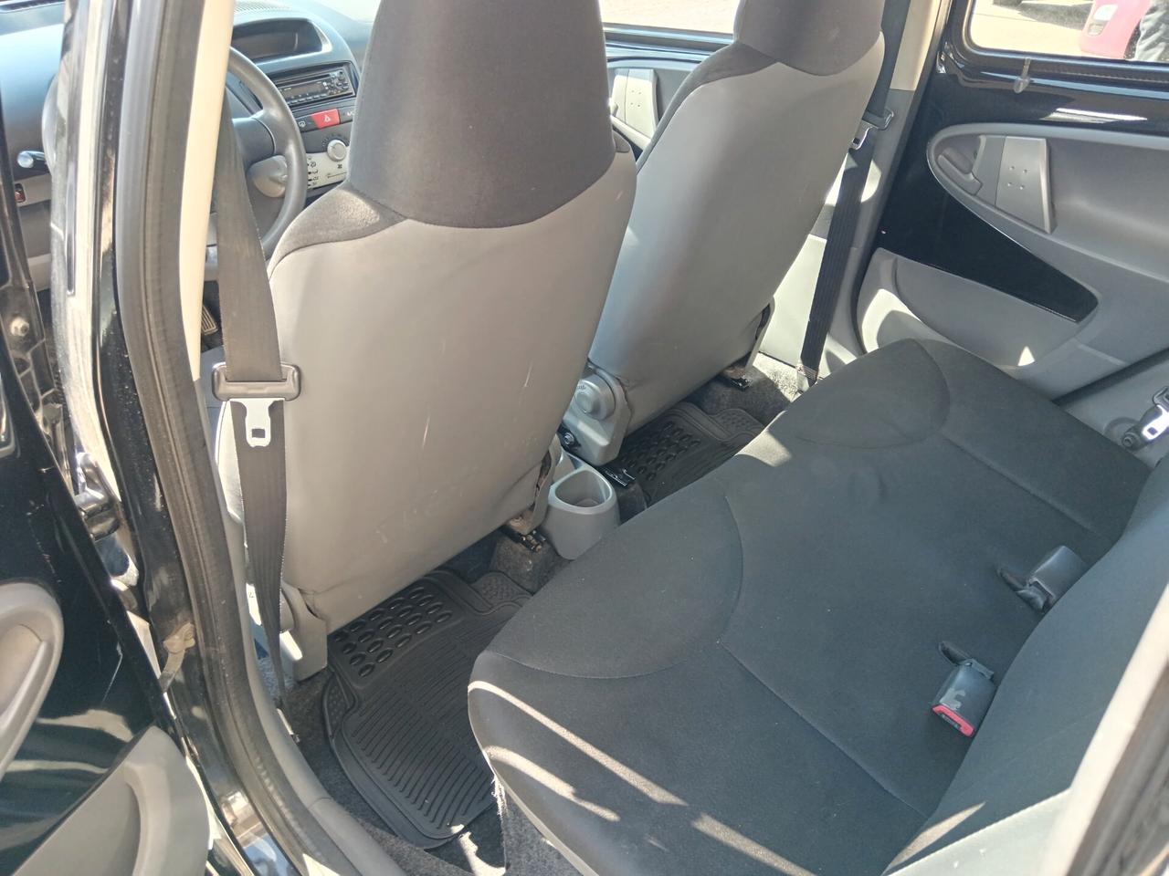 Toyota Aygo 1.0 12V VVT-i 5 PORTE 68CV