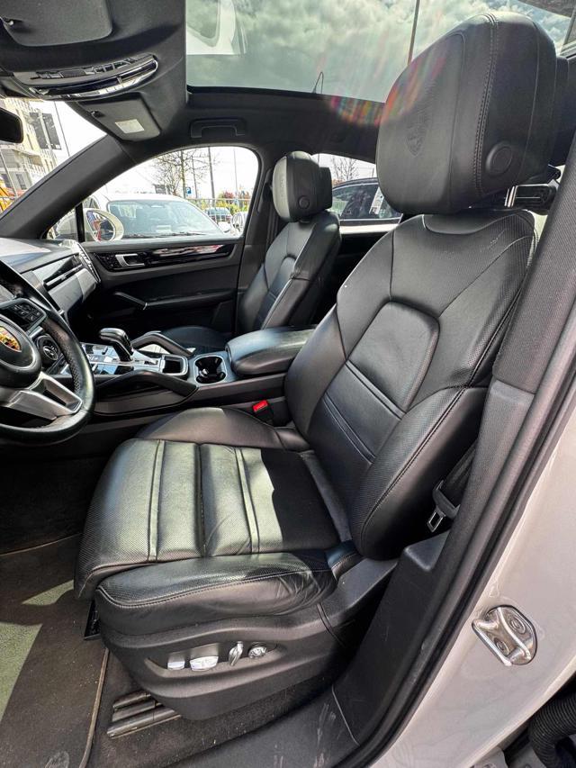 PORSCHE Cayenne Coupé 3.0 V6 E-Hybrid 462CV