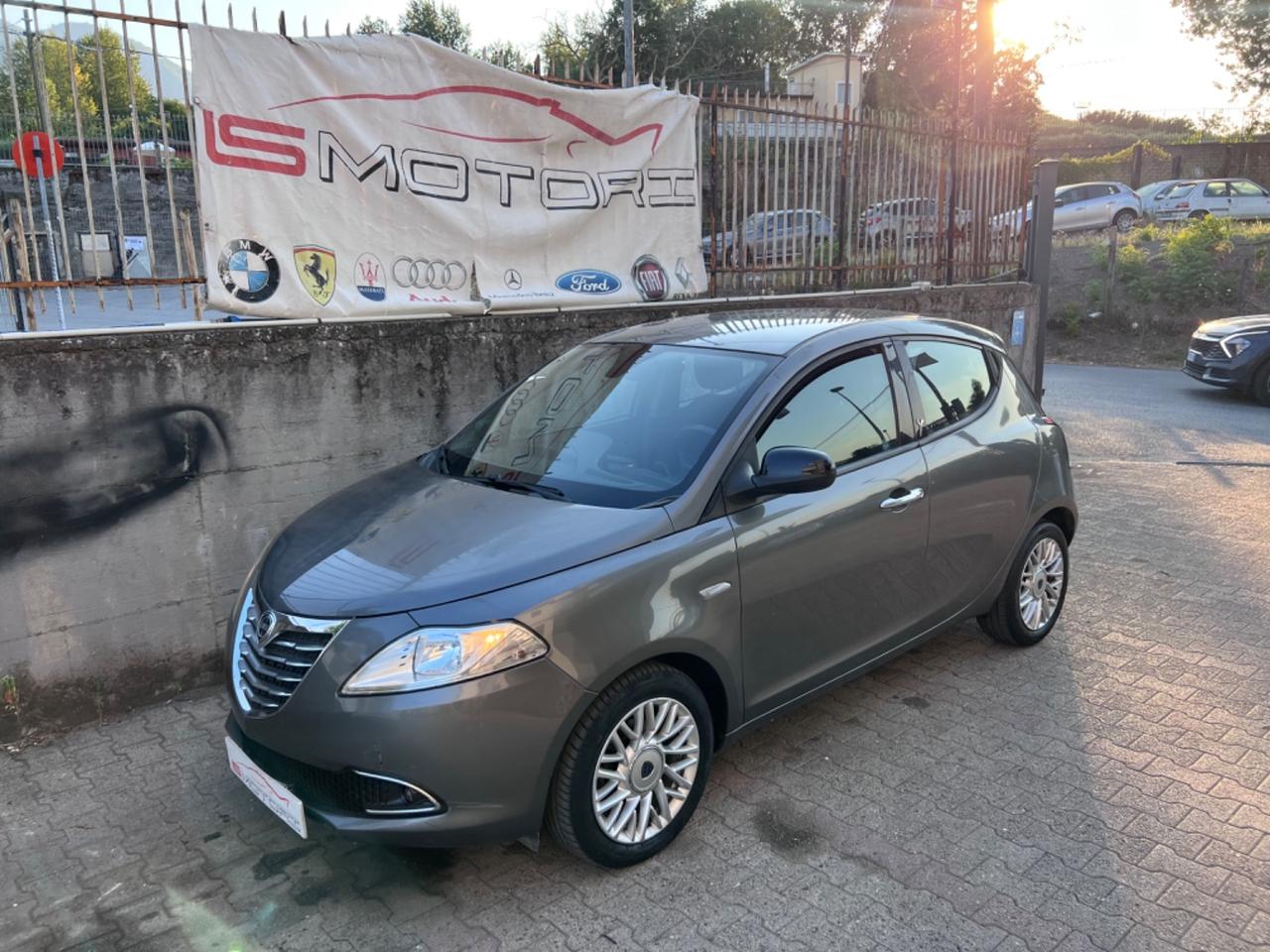 Lancia Ypsilon 1.3 MJT 16V 95 CV 5 porte S&S Gold Blockshaft