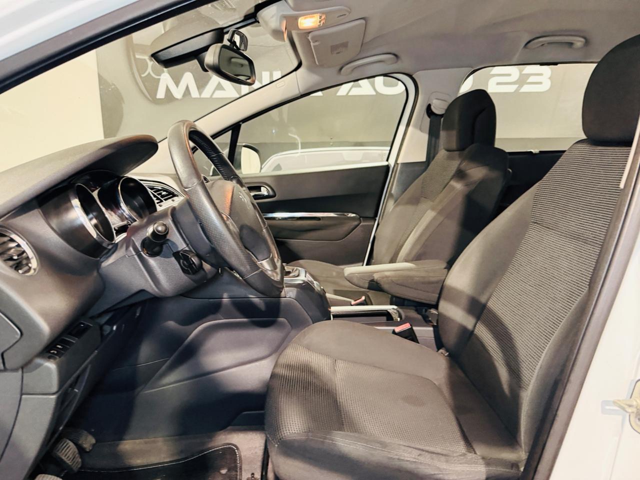 Peugeot 5008 1.6 HDi 116CV Allure*7 POSTI*