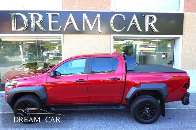 TOYOTA Hilux 2.8 D-4D A/T 4WD 4 porte Double Cab GR SPORT
