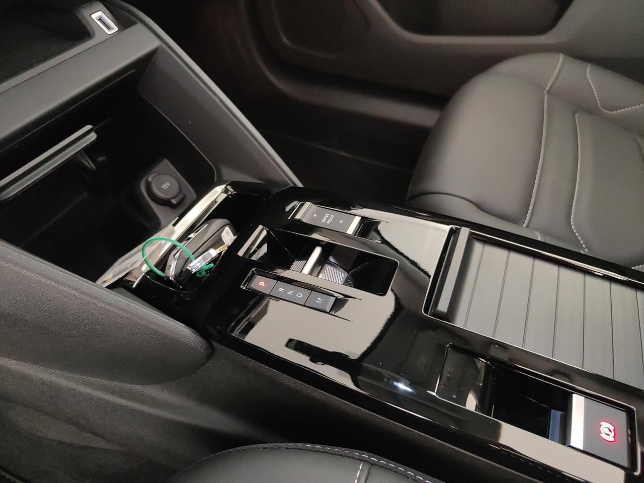 Citroen C4 BlueHDi 130 S&S EAT8 Shine
