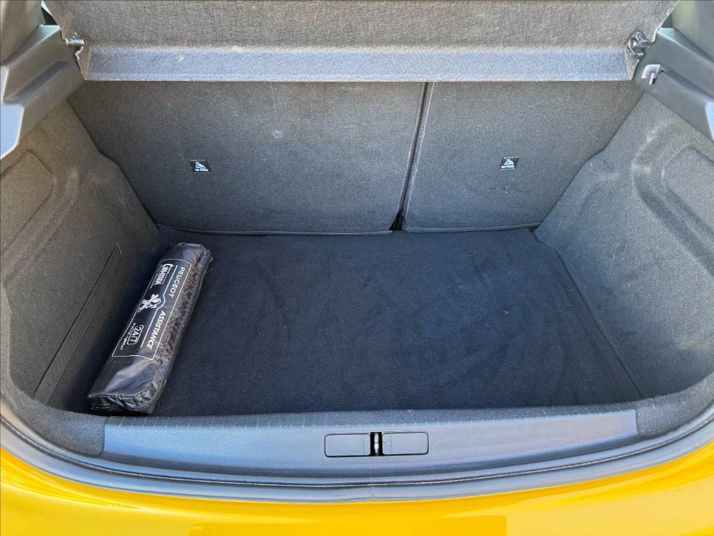 PEUGEOT 208 Active del 2020