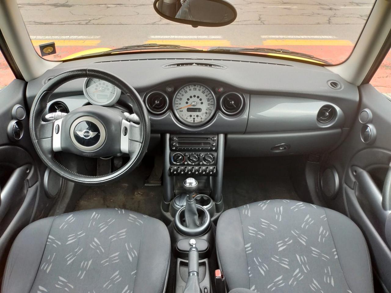 Mini Mini 1.4 tdi One guidabile da neopatentato