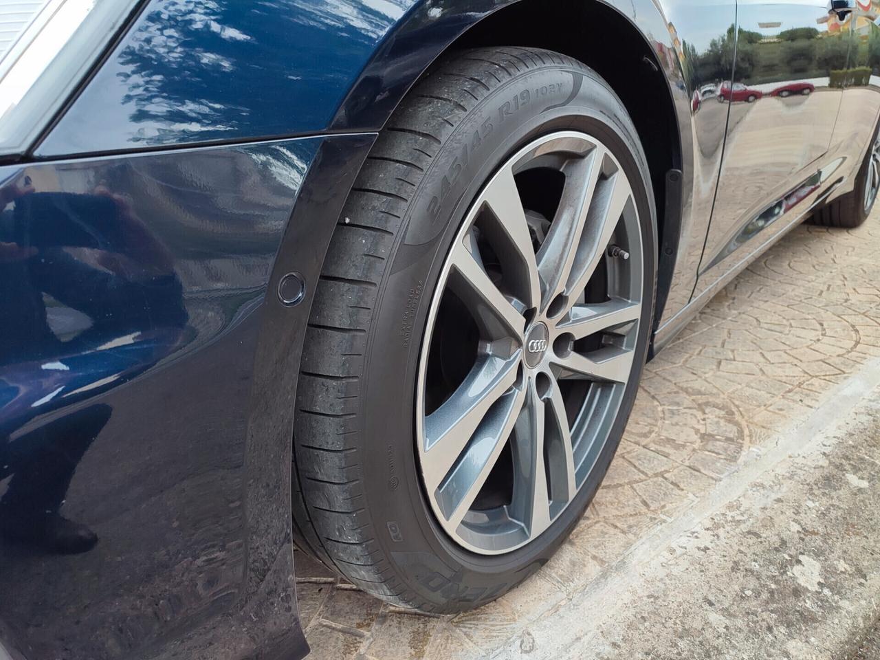 Audi A6 Avant 40 2.0 TDI S tronic Business