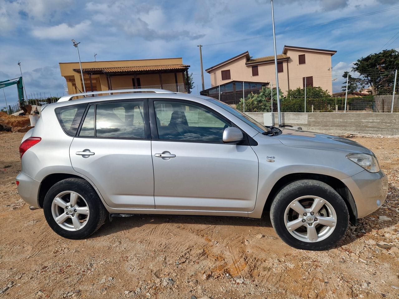 Toyota RAV 4 RAV4 2.2 D-4D 136 CV Luxury