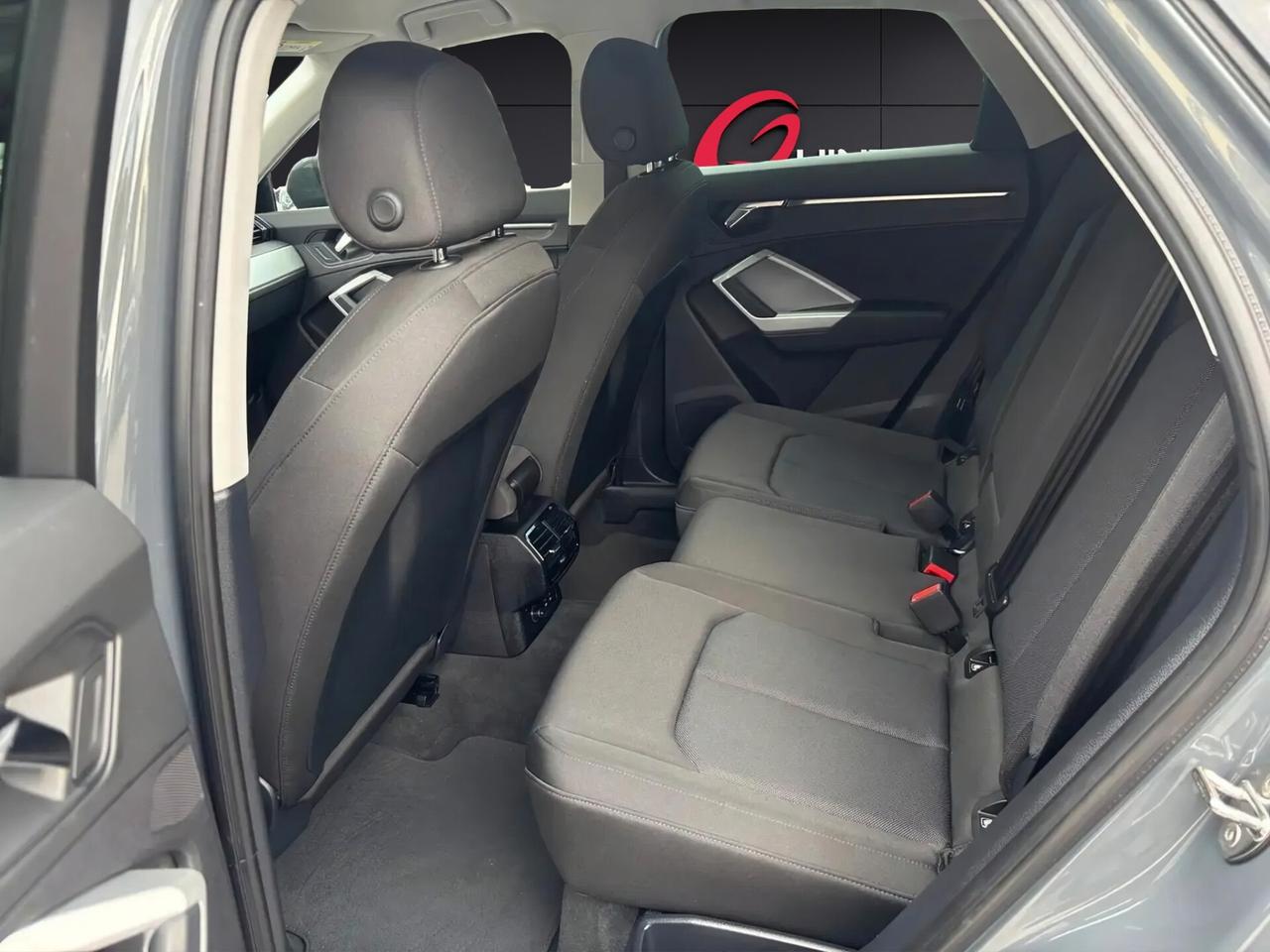 Audi Q3 35 TDI S tronic Business Advanced
