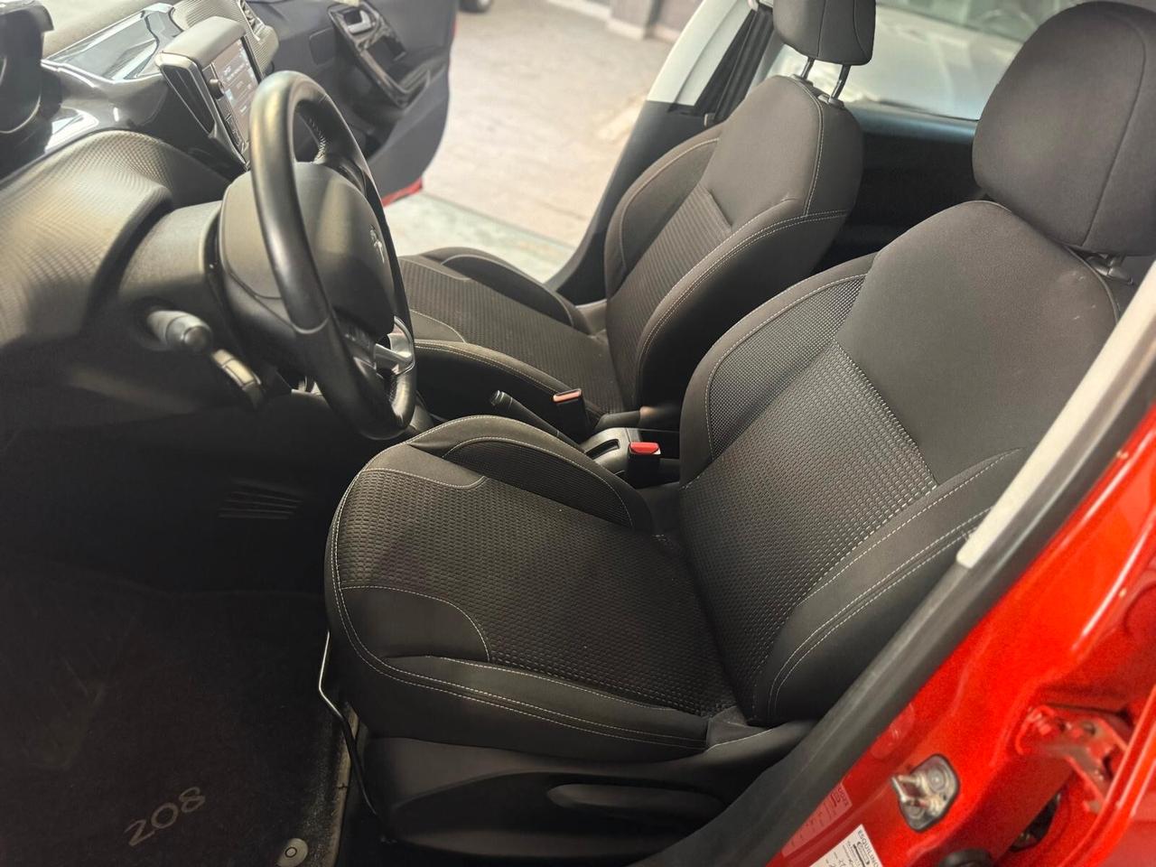 Peugeot 208 PureTech Turbo 110 EAT6 S&S 5 porte GT Line