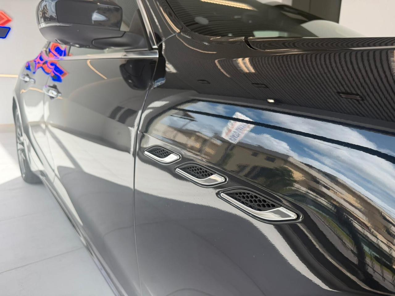 Maserati Ghibli V6 Diesel 275 CV Gransport
